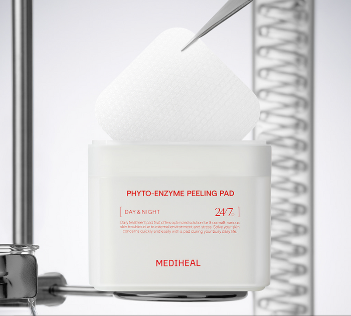 Mediheal Phyto-Enzyme Peeling Pad - Płatki złuszczające do twarzy z Papainą i Kwasem 90szt.