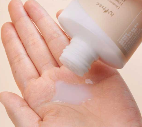 ISNTREE Yam Root Vegan Milk Toner - Nawilżający Tonik do Twarzy 200ml