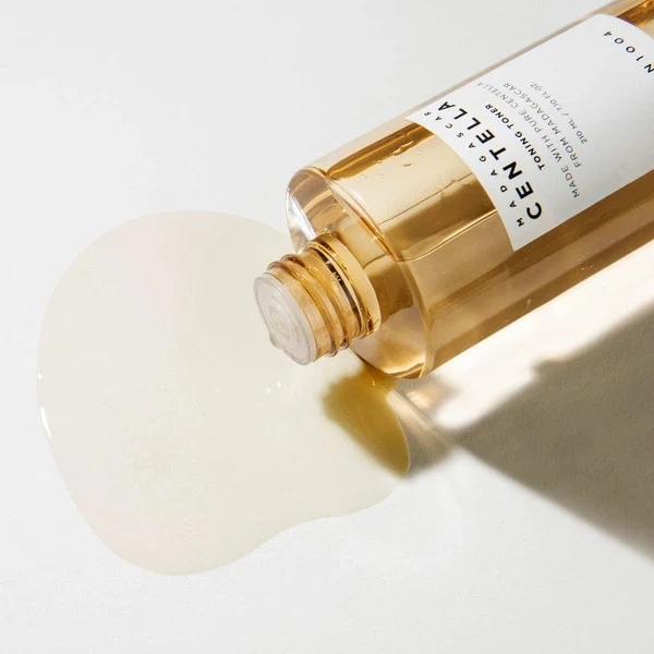 Skin1004 Madagascar Centella Toning Toner - Delikatnie Złuszczający Toner 210ml